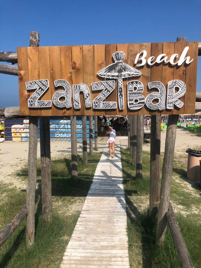 Apartament Rebeca Lux By Alezzi Beach Resort Năvodari Zewnętrze zdjęcie
